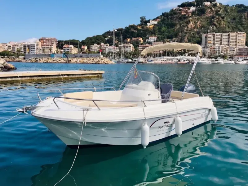 Speedboat (licence) · Pacific Craft 625